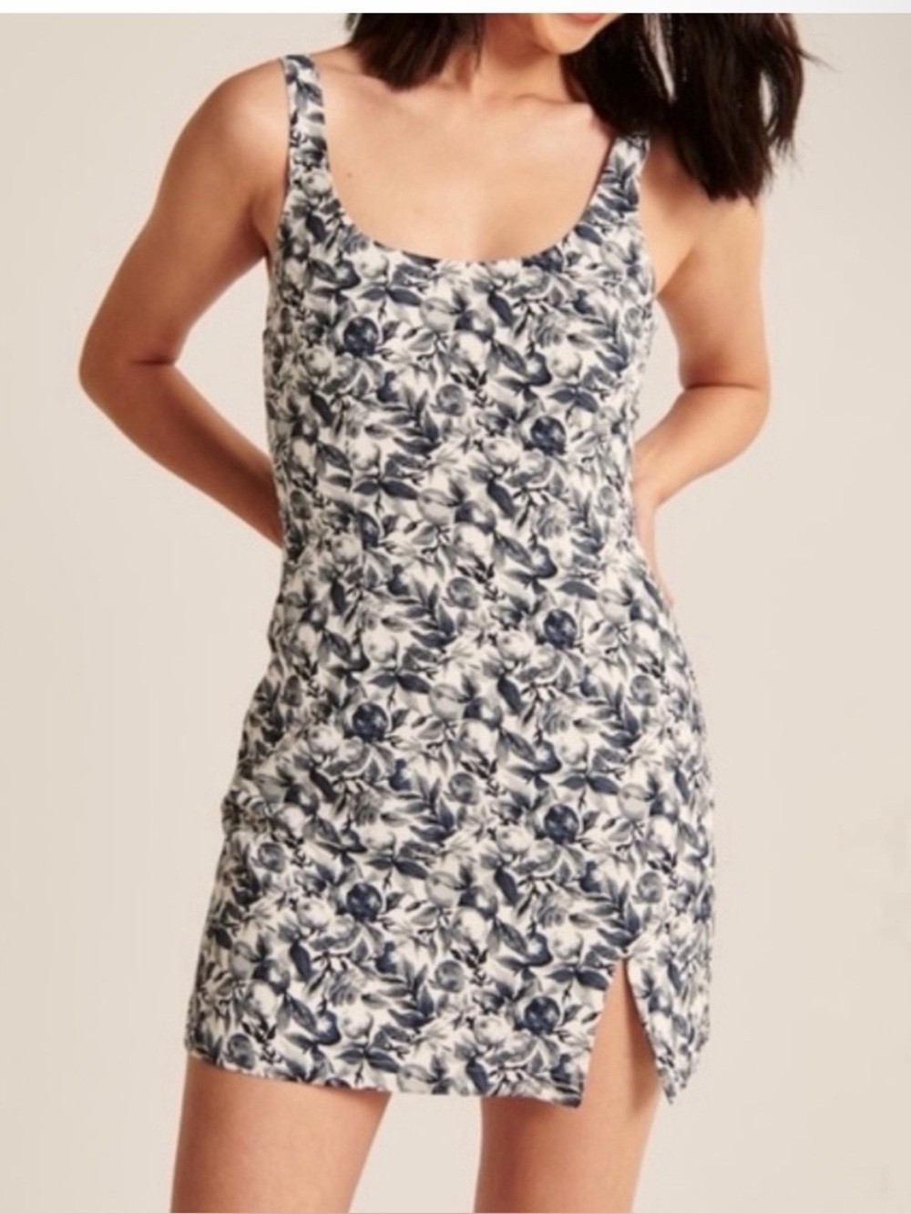 Abercrombie & Fitch Navy and White Floral Slip Mini Dress - Small Tall